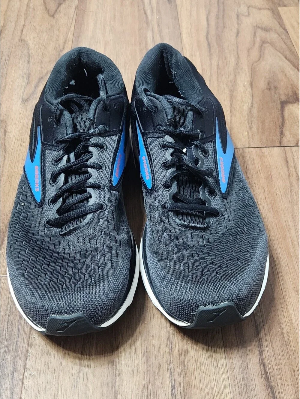 Brooks Mens Dyad 11 Shoes sz. 9.5